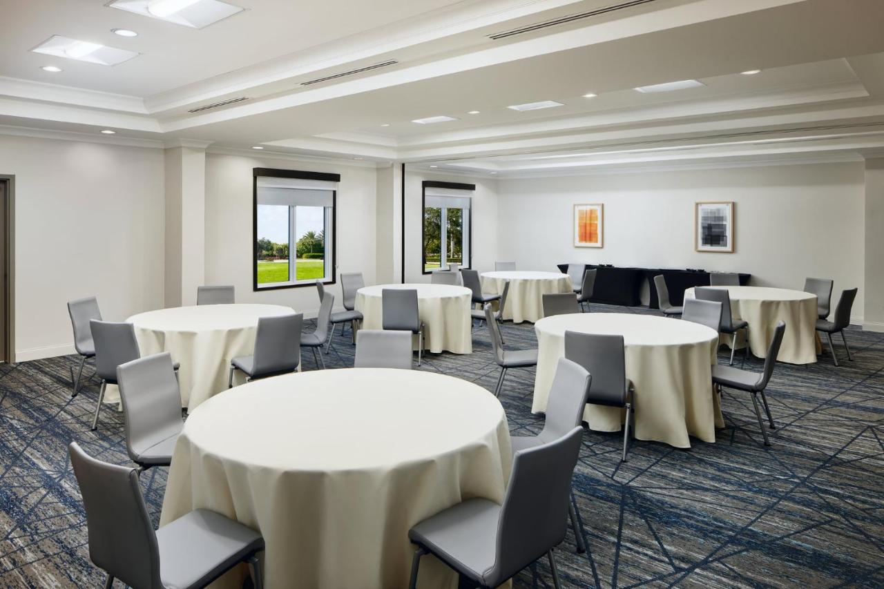 Holiday Inn Express Hotel & Suites Port St. Lucie West By Ihg Extérieur photo